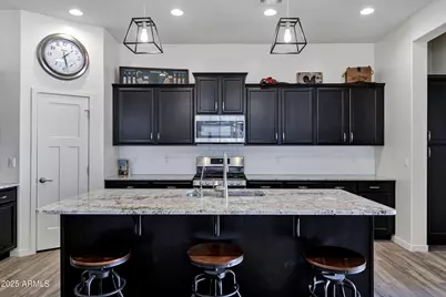 10104 E Nichols Avenue, Mesa, AZ 85209 - Photo 14