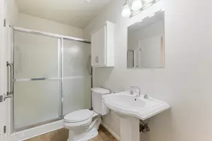 8363 E Indian School Rd, Scottsdale, AZ 85251 - Photo 16