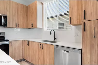 17365 W Lower Buckeye Road, Goodyear, AZ 85338 - Photo 6