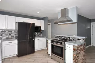 902 N 96th St, Mesa, AZ 85207 - Photo 12