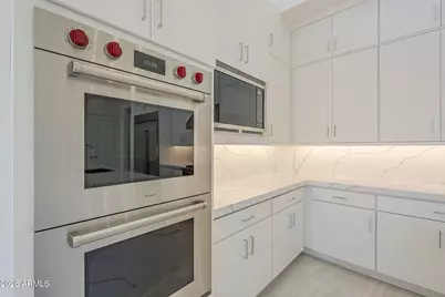 14125 E Highland Avenue, Fountain Hills, AZ 85268 - Photo 32