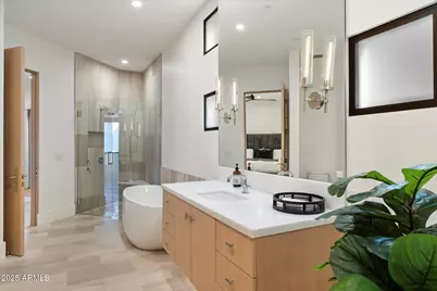 5517 N 68th Place, Paradise Valley, AZ 85253 - Photo 42