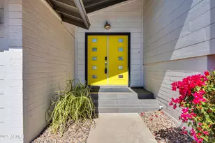 8614 E Monterey Way, Scottsdale, AZ 85251 - Photo 2