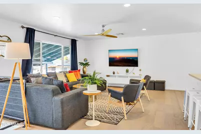 8614 E Monterey Way, Scottsdale, AZ 85251 - Photo 4