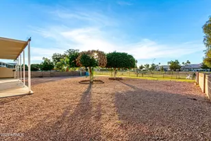 758 S 80th St, Mesa, AZ 85208 - Photo 32