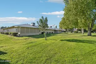 12718 W Omega Dr, Sun City West, AZ 85375 - Photo 28