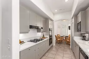 8324 E Cactus Wren Rd, Scottsdale, AZ 85250 - Photo 10