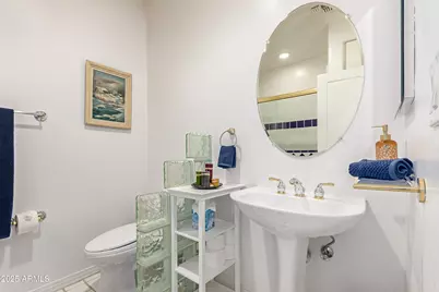 8324 E Cactus Wren Road, Scottsdale, AZ 85250 - Photo 22