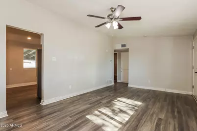 7460 W Cinnabar Avenue, Peoria, AZ 85345 - Photo 4