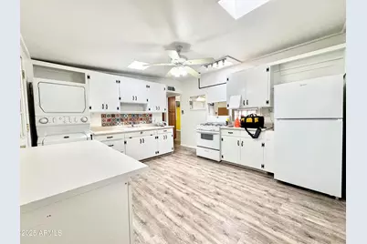 111 E Navajo Street, Huachuca City, AZ 85616 - Photo 10