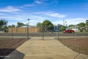 398 W Fairview St, Chandler, AZ 85225 - Photo 22