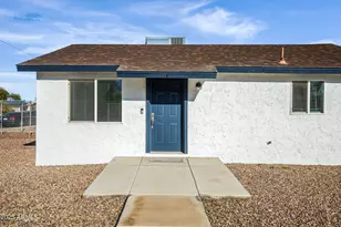 398 W Fairview St, Chandler, AZ 85225 - Photo 4