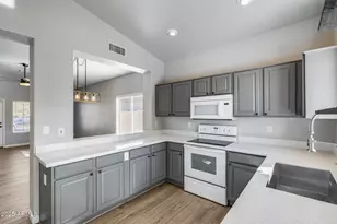 4043 W Desert Hollow Dr, Phoenix, AZ 85083 - Photo 12