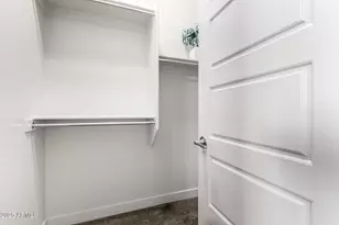 1115 E Paseo Way, Phoenix, AZ 85042 - Photo 30