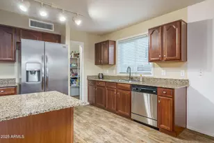 17224 W Statler St, Surprise, AZ 85388 - Photo 8