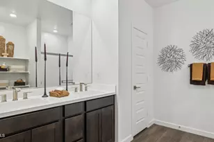 12578 W Chase Ln, Avondale, AZ 85323 - Photo 10