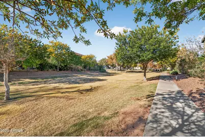 2349 E Hidalgo Avenue, Phoenix, AZ 85040 - Photo 30