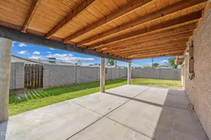 3823 W Lawrence Rd, Phoenix, AZ 85019 - Photo 22