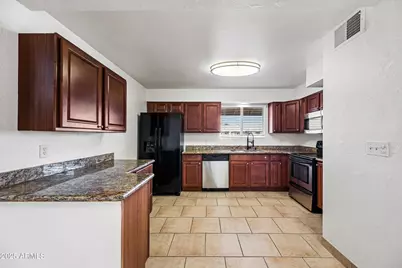 3823 W Lawrence Road, Phoenix, AZ 85019 - Photo 10