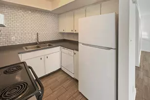 2692 E Silk Oak Dr, Tempe, AZ 85288 - Photo 2