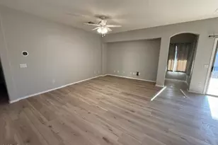 15302 N 138th Ln, Surprise, AZ 85379 - Photo 4