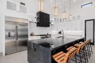 8533 E Avalon Dr, Scottsdale, AZ 85251 - Photo 18