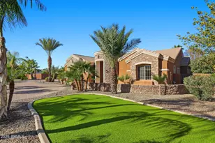 2218 E Brooks Farm Rd, Gilbert, AZ 85298 - Photo 10