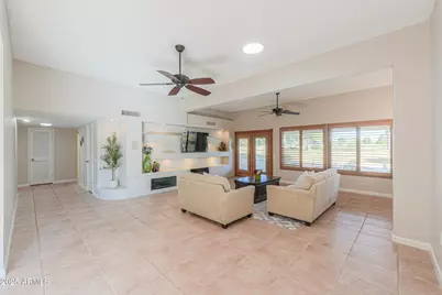 17801 N Boswell Boulevard, Sun City, AZ 85373 - Photo 8