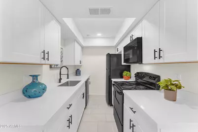 286 W Palomino Drive #150, Chandler, AZ 85225 - Photo 8