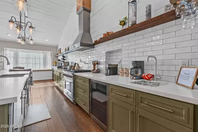 4402 E Turney Avenue, Phoenix, AZ 85018 - Photo 4