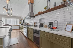 4402 E Turney Ave, Phoenix, AZ 85018 - Photo 4