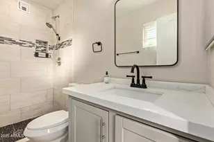 3829 W Caribbean Ln, Phoenix, AZ 85053 - Photo 4