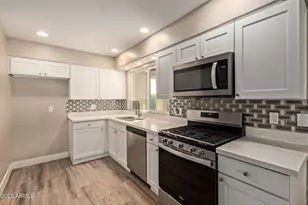 3829 W Caribbean Ln, Phoenix, AZ 85053 - Photo 14