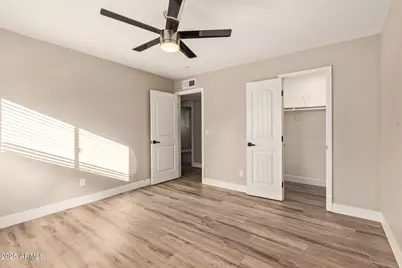 3829 W Caribbean Lane, Phoenix, AZ 85053 - Photo 16