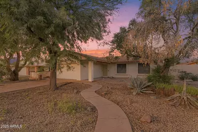 2812 E Concho Avenue, Mesa, AZ 85204 - Photo 2