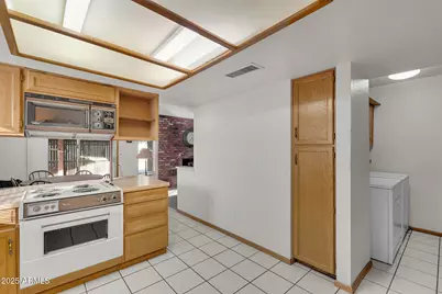 2812 E Concho Avenue, Mesa, AZ 85204 - Photo 12