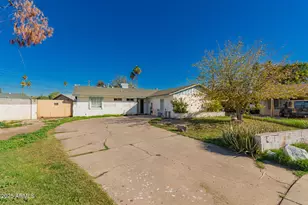 4025 N 59th Dr, Phoenix, AZ 85033 - Photo 2