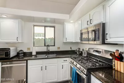 8912 N 15th Lane, Phoenix, AZ 85021 - Photo 14