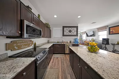 2546 N 73rd Drive, Phoenix, AZ 85035 - Photo 8