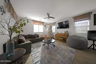 2546 N 73rd Dr, Phoenix, AZ 85035 - Photo 2