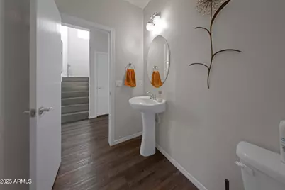 2546 N 73rd Drive, Phoenix, AZ 85035 - Photo 12