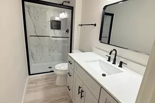 20031 N 18th Dr, Phoenix, AZ 85027 - Photo 16