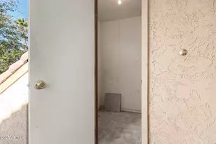 4901 S Calle Los Cerros Dr, Tempe, AZ 85282 - Photo 20