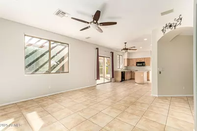 135 N 119th Drive, Avondale, AZ 85323 - Photo 10