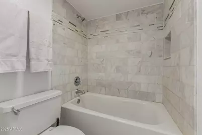 5136 N 31st Place #634, Phoenix, AZ 85016 - Photo 12