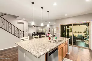 10752 W Desert Elm Ln, Peoria, AZ 85383 - Photo 12