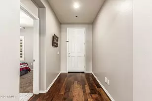 10752 W Desert Elm Ln, Peoria, AZ 85383 - Photo 12