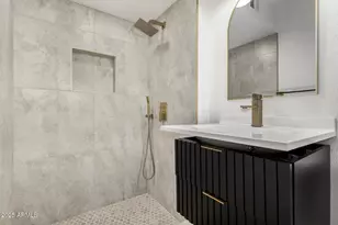 3426 W Glenn Dr, Phoenix, AZ 85051 - Photo 26