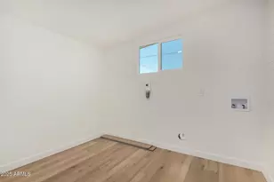 3426 W Glenn Dr, Phoenix, AZ 85051 - Photo 30