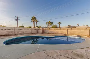 3426 W Glenn Dr, Phoenix, AZ 85051 - Photo 30